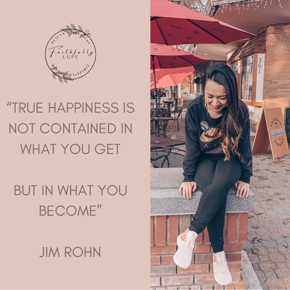 Meet your Posher, Lupe 🌸 - Picture 4 of 5